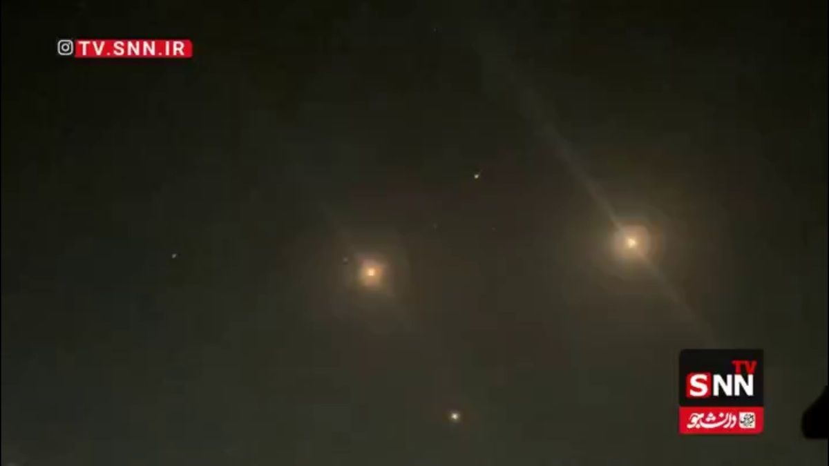 شادی مردم غزه پس از مشاهده موشک های ایرانی در آسمان فلسطین اشغالی