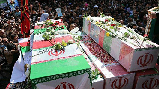 پیکر ۱۶ شهید مدافع امنیت در کرمانشاه تشییع می‌شود