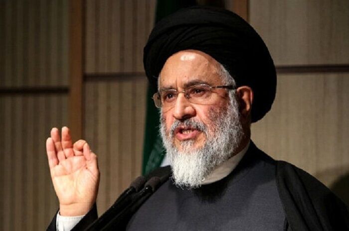هیچ ایرانی با هر تفکر سیاسی اجازه تجاوز به وطنش را نمیدهد