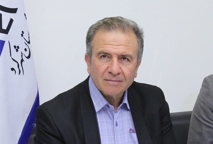 کالاهای اساسی به اندازه کافی وجود دارد، ارام باشید و گران نخرید