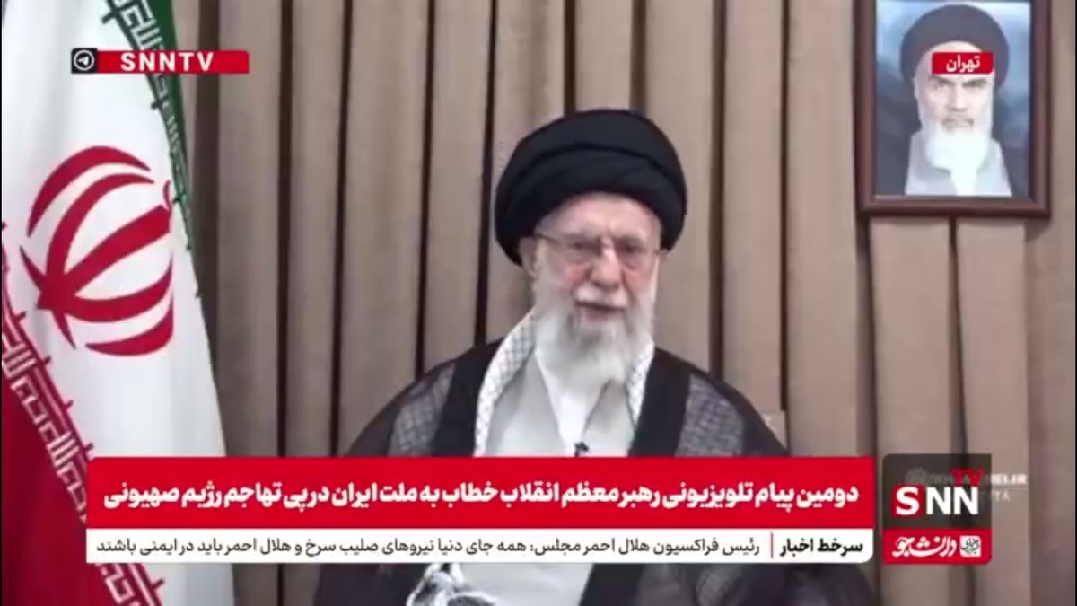 رهبر انقلاب: تهاجم رژیم صهیونیستی زمانی رخ داد که مسئولان ما مشغول مذاکره غیرمستقیم با آمریکا بودند/ از ابتدا حدس زده می&zwnj;شد که آمریکا در این حرکت دخالت داشته باشد