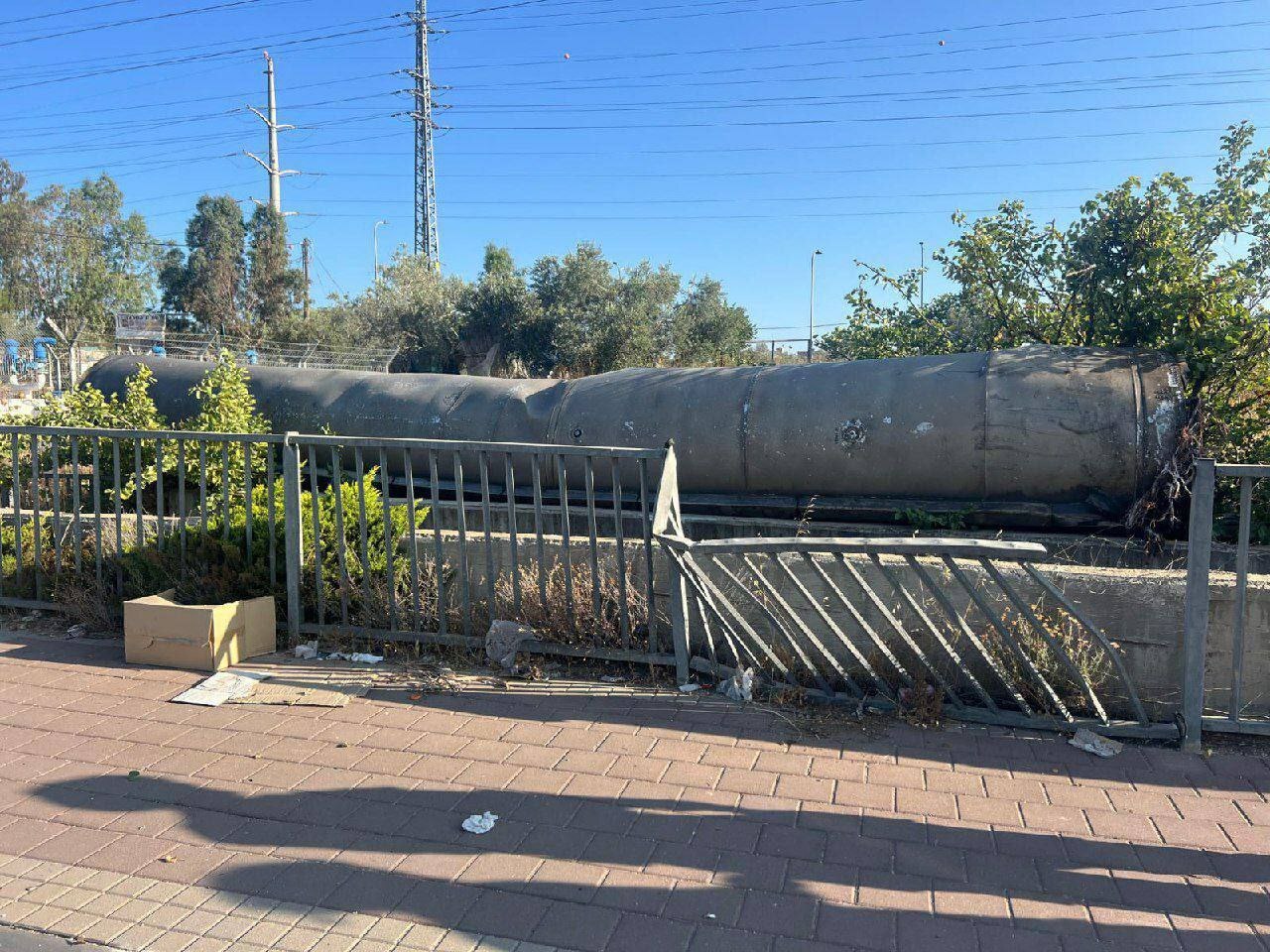 ورود انبوه موشک های ایرانی به آسمان تل آویو/ صبحانه به صرف موشک + فیلم