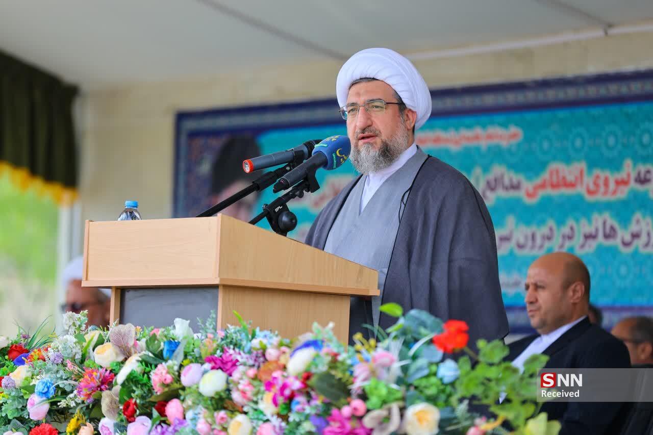 اگر دشمن حماقت کند، نیرو‌های مسلح به آنها درسی بیاموزند که هیچ گاه فراموش نکنند