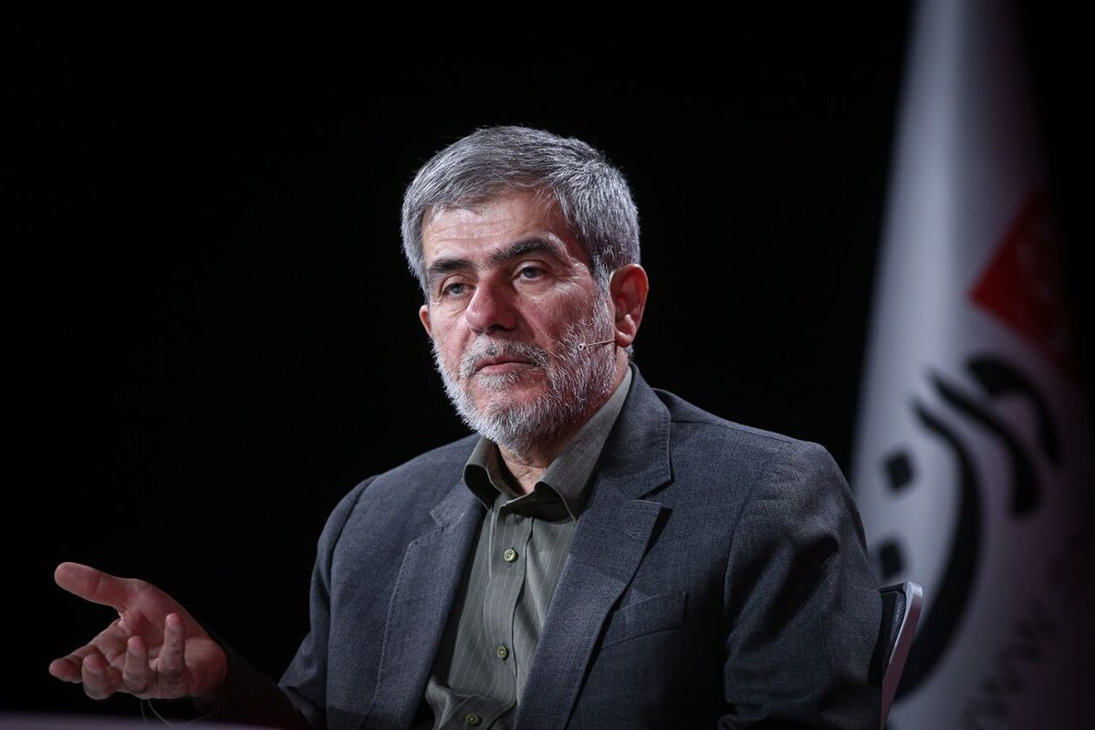 بعد از انقلاب حتی یک گرم اورانیوم غنیشده به ما ندادند/ تحریم فناوری هستهای از همان روز اول انقلاب شروع شد + فیلم