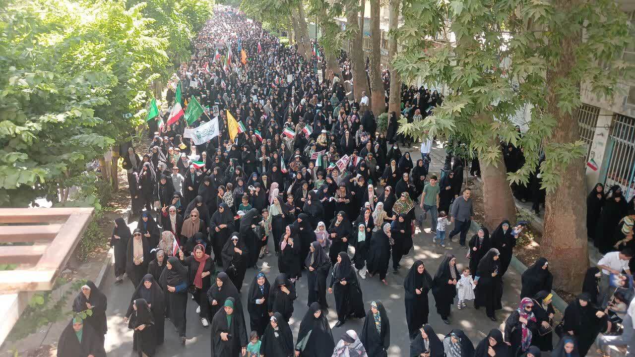 راهپیمایی جمعه خشم و نصر در البرز برگزار شد