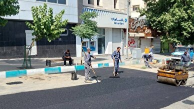 عملیات آسفالت محور میدان قدس انجام شد