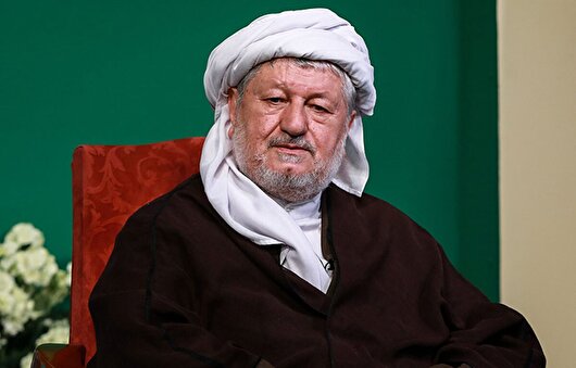 واکنش ماموستا ملاقادر قادری به استقبال زنان اسب سوار در سنندج