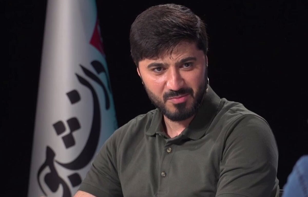 فیلم کامل گفتوگو با بشیر بیآزار، دبیر سابق انجمن اسلامی دانشجویان مقیم لندن