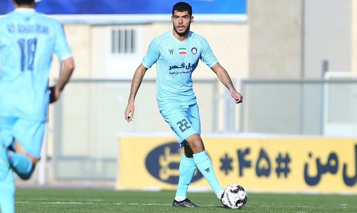 پرسپولیس برای ستاره لیگ برتری یک بازیکن را هم وارد معامله کرد