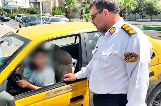 رانندگی کودک ۱۳ ساله با تاکسی در ساوه؛ خودرو توقیف شد