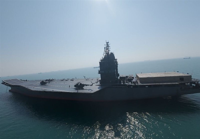 پهپاد های مدرن ابابیل 5 روی ناو پهپادبر سپاه مستقر شدند/ ترکیب پهپاد رزمی با برد بیش از 2 هزار کیلومتر  با ناو پهپادبر