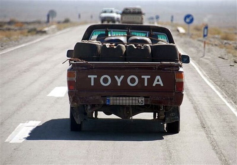 قاچاق سوخت؛ زخمی پنهان بر پیکره جنوب/ثروت و مکنت آنچنانی افرادِ دخیل و موثر قاچاق سوخت؛ زخمی پنهان بر پیکره جنوب/ثروت و مکنت آنچنانی افرادِ دخیل و موثر