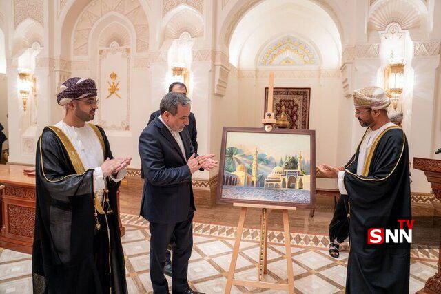 رونمایی از تمبر یادبود همکاری ایران و عمان + عکس رونمایی از تمبر یادبود همکاری ایران و عمان + عکس