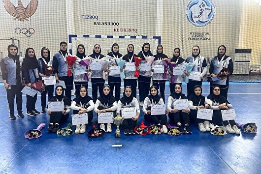 دختران هندبالیست قمی از مسابقات ازبکستان دست پر برگشتند