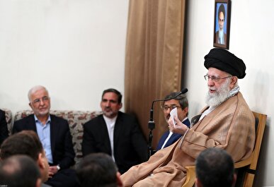 رهبر انقلاب: امروز برای خدمت به مردم، فضای عمومی کشور مناسب و فرصت‌ها بسیار است + فیلم