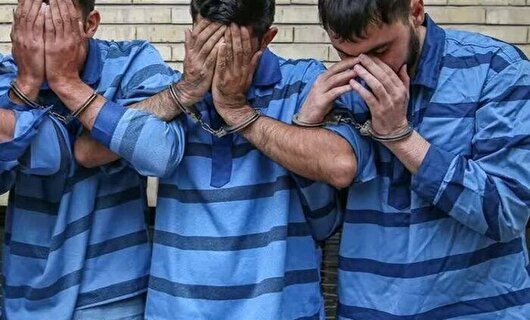 عاملان سنگ‌پرانی به کامیون‌ها در نکا دستگیر شدند