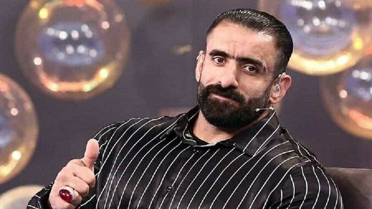 بمیرم ندهم تن به غیر وطن