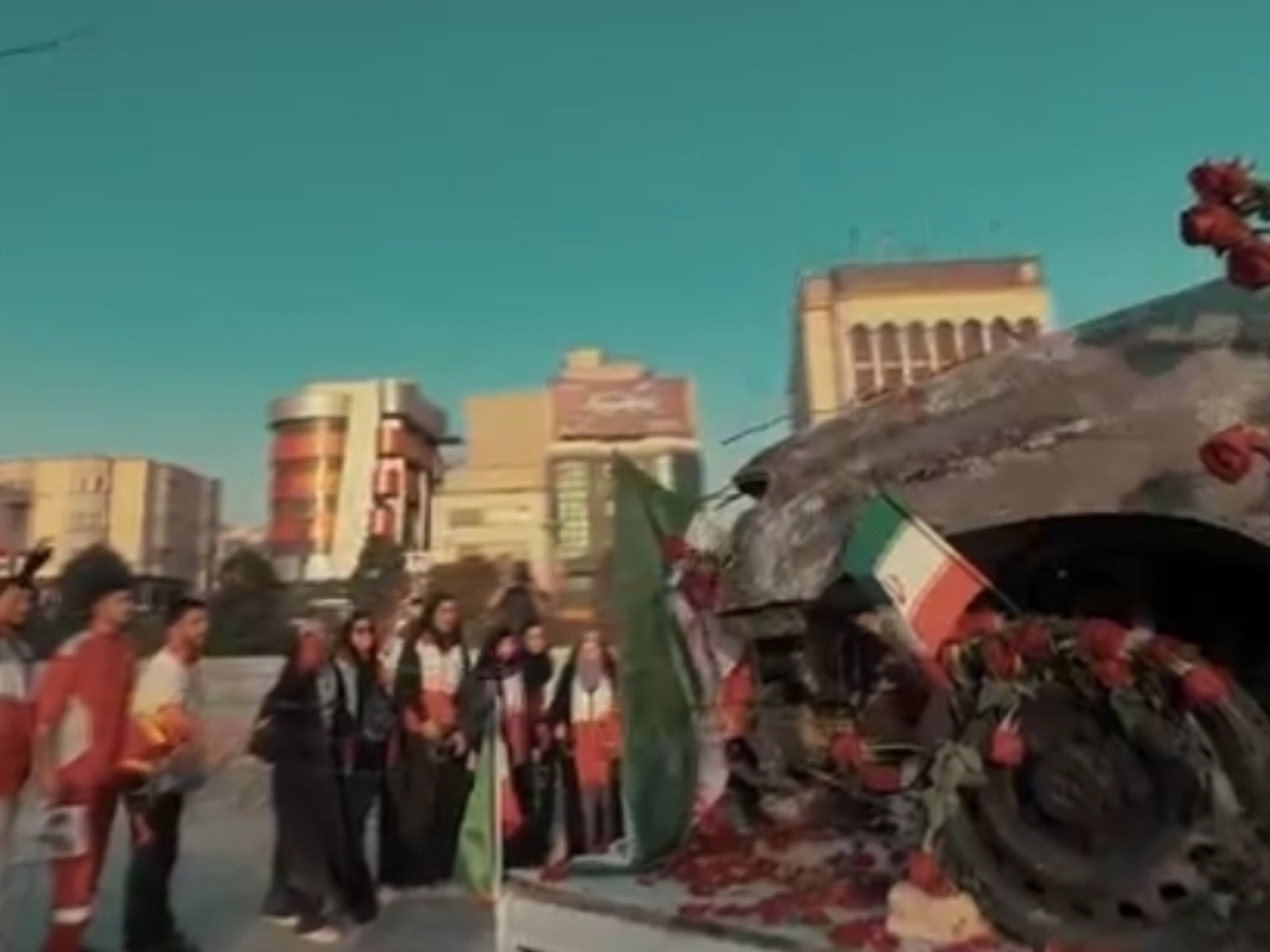 گلباران آمبولانس هلال احمر