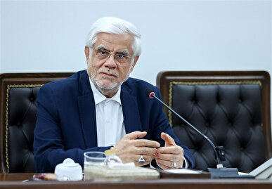 عارف: سرداران جبهه اقتصادی در جنگ ۱۲ روزه خوش درخشیدند/ دنبال جنگ نیستیم اما به خوبی از وطن دفاع می‌کنیم