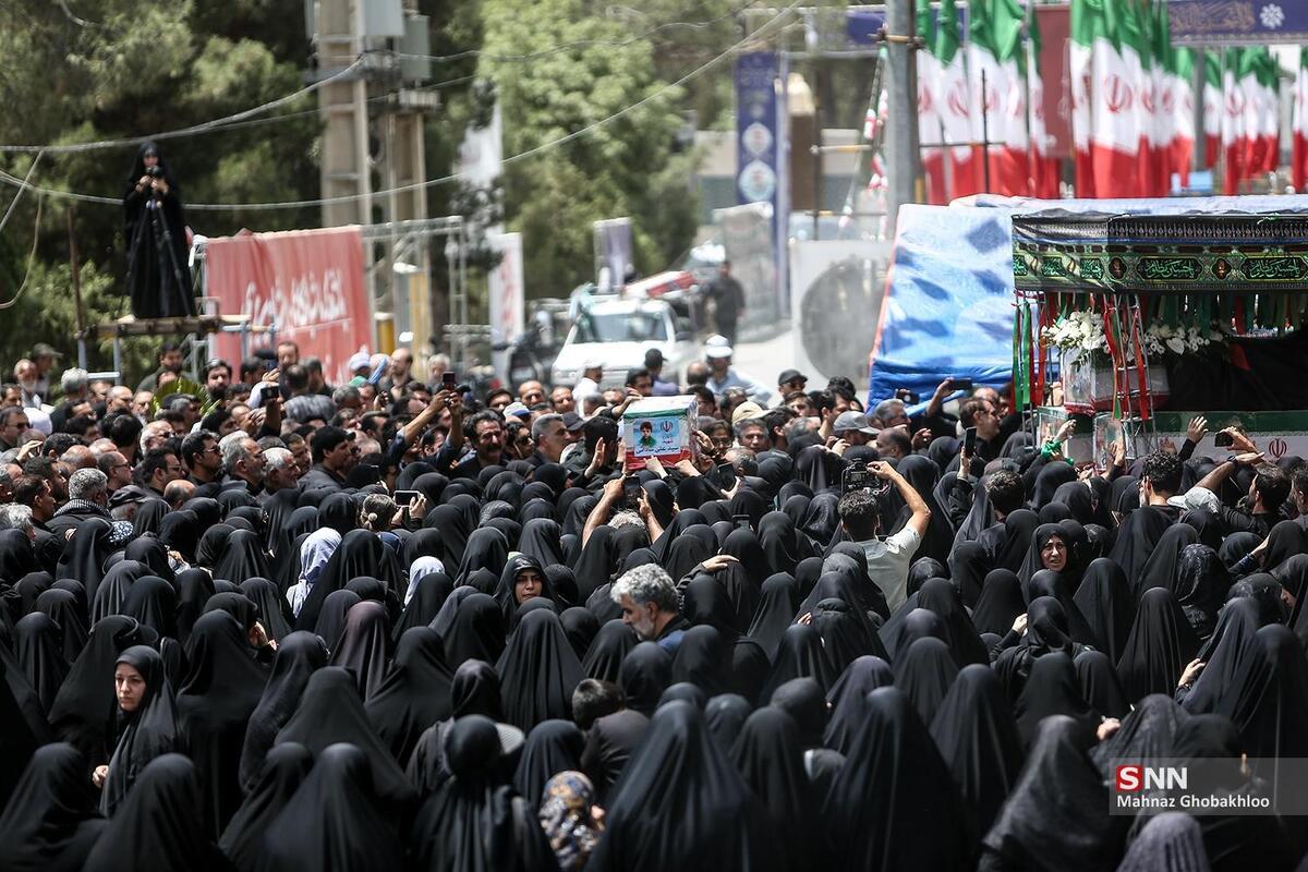 تشییع پیکر شهدا در قطعه ۴۲ گلزار شهدای تهران + فیلم