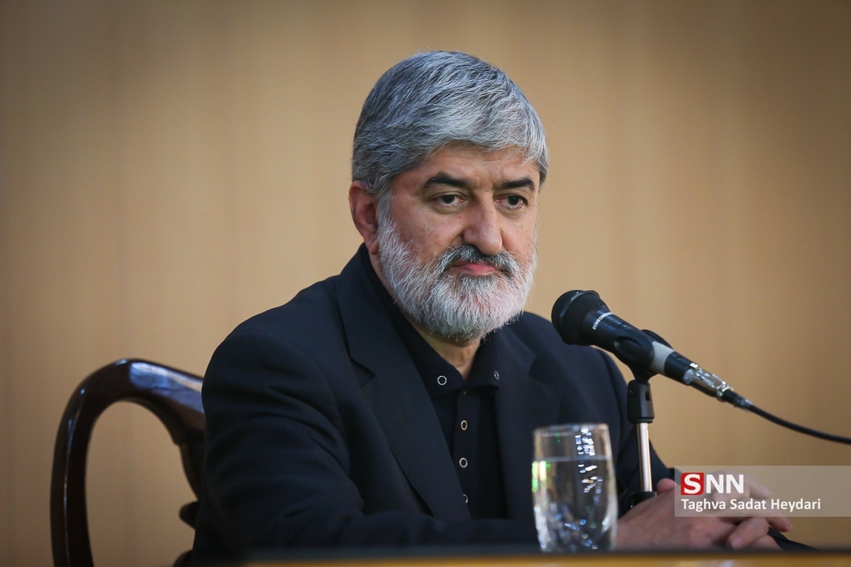 پخش زنده گفتگوی علی مطهری با SNNTV