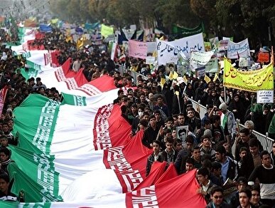 وبگاه آمریکایی: از خیال‌پردازی تجزیه ایران دست بردارید