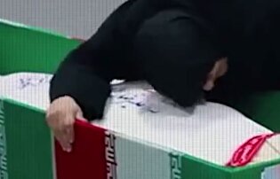 بین بردگی و جنگ انتخاب من تفنگ است