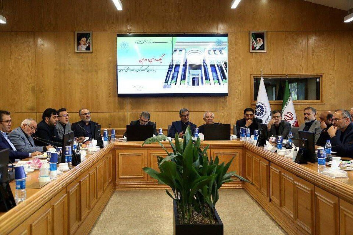 استاندار خراسان رضوی:
سرمایه گذاریها باید به سمت صنایع دانش بنیان سوق یابد