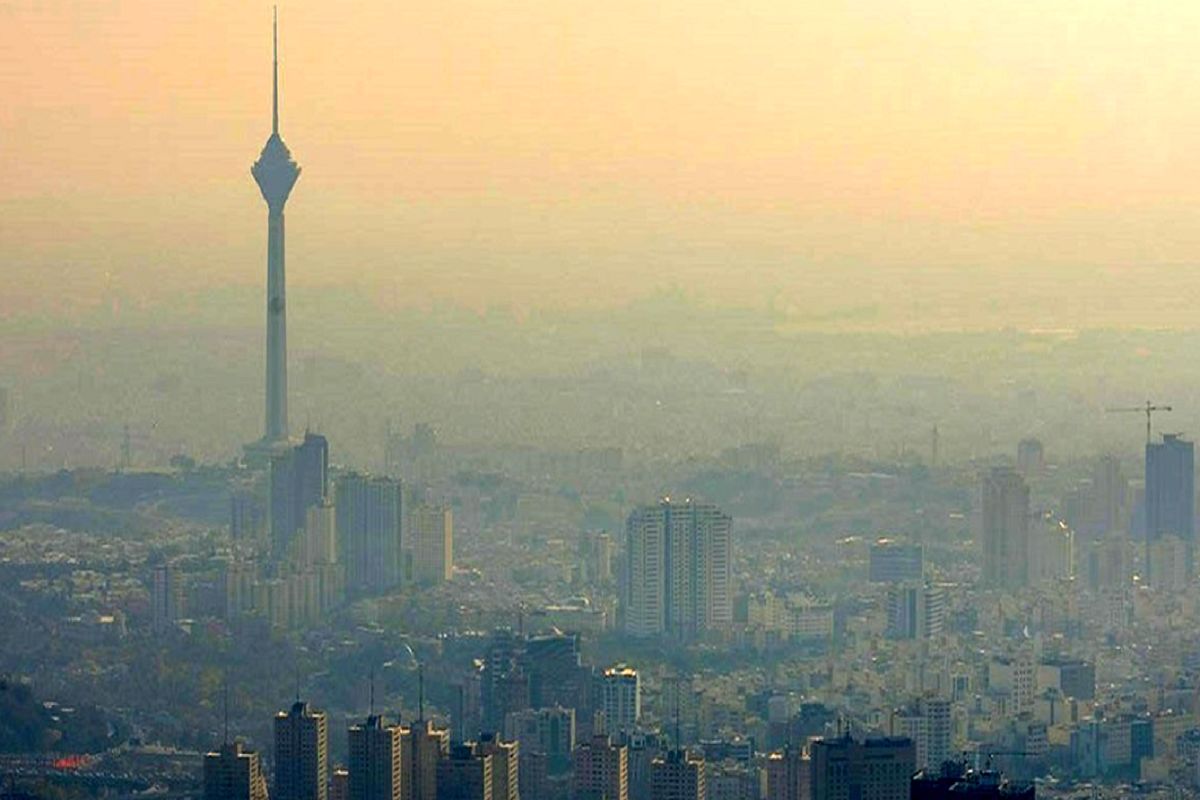 کیفیت هوای تهران در وضعیت قرمز قرار دارد / شاخص کیفیت هوا ۱۶۴