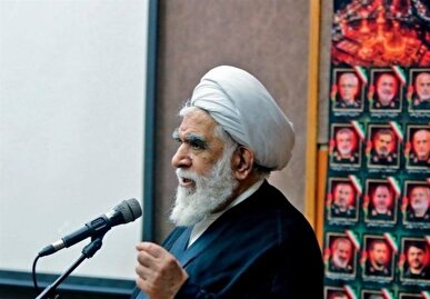 اختری: شاعران حقیقت پیروزی‌ها و جنایات دشمن را ماندگار کنند