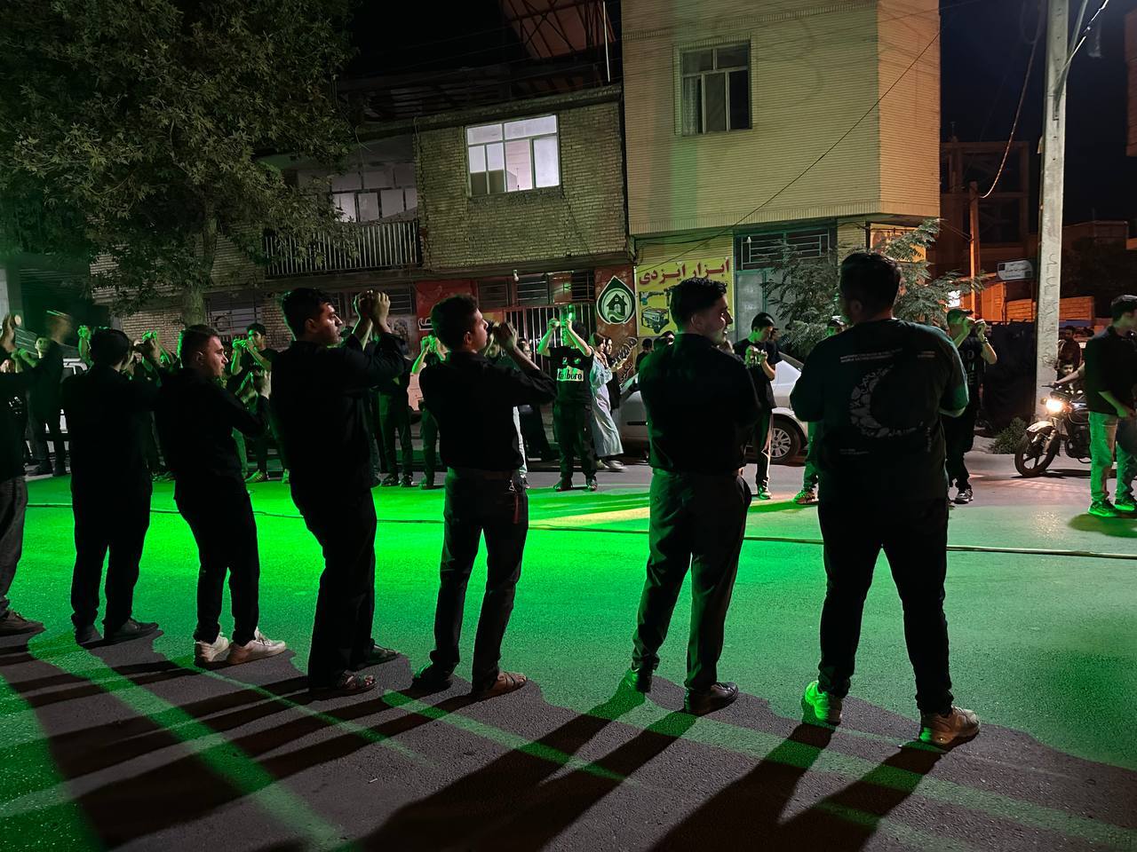 ضرباهنگ سنگ و سوز نی در شبهای تاسوعا؛ آیین ۲۵۰ ساله «چاقچاقو» در سامان زنده میماند + فیلم ضرباهنگ سنگ و سوز نی در شبهای تاسوعا؛ آیین ۲۵۰ ساله «چاقچاقو» در سامان زنده میماند + فیلم