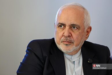ظریف: حضور بی‌باکانه رهبر انقلاب، القائاتِ دروغ مزدوران را نقش بر آب کرد