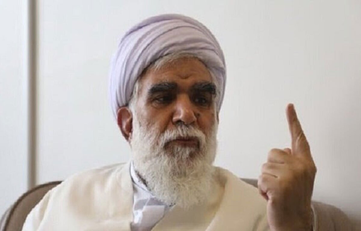 حضور شب گذشته رهبر انقلاب در حسینیه امام خمینی شکوه عاشورا بود
