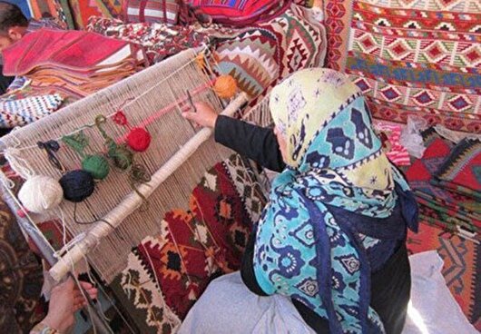 فرماندار انگوت: مشاغل بومی شهرستان در حال رونق است