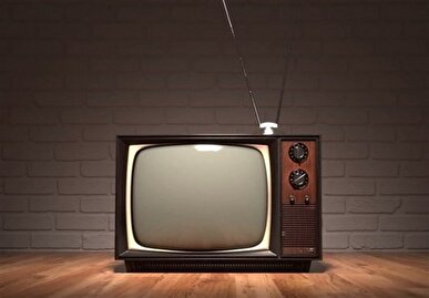 همراه با فیلم‌های سینمایی و تلویزیونی در پایان هفته/ «کارو» و «تروا» در قاب تلویزیون