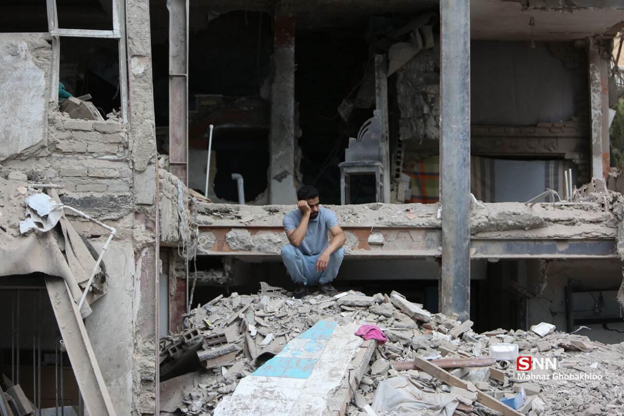 جوانه&zwnj;زدن زندگی از میان خاکستر/ دانشجویان جهادگر پای کار آواربرداری زخم&zwnj;های جنگ ۱۲ روزه آمدند