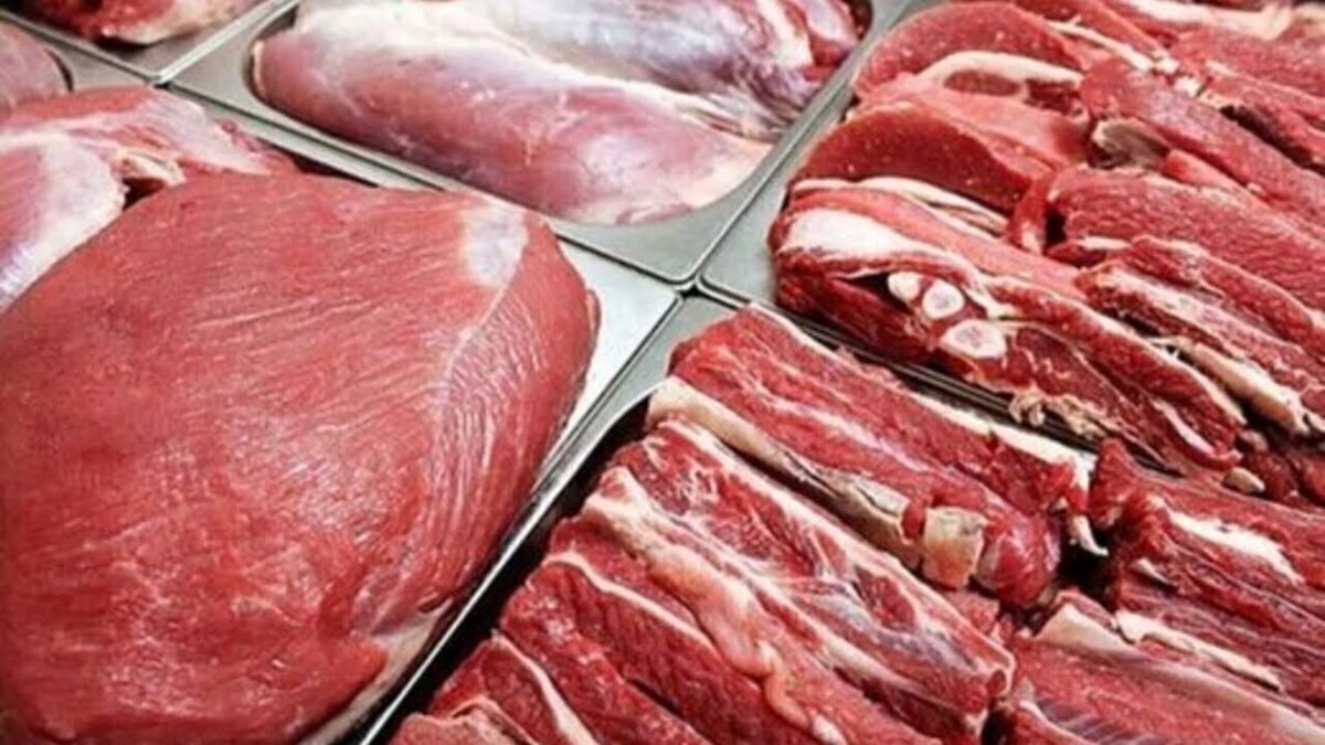 ثبات قیمت محصولات پروتئنی در سایه جنگ / گوشت و مرغ به وفور وجود دارد