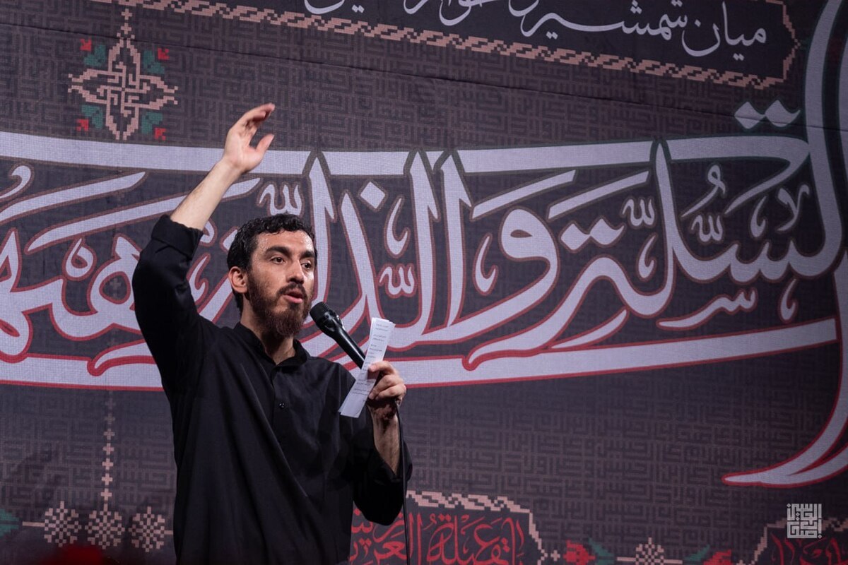 عزاداری دهه دوم محرم در هیات اصحاب الحسین (ع) دانشگاه تهران + عکس