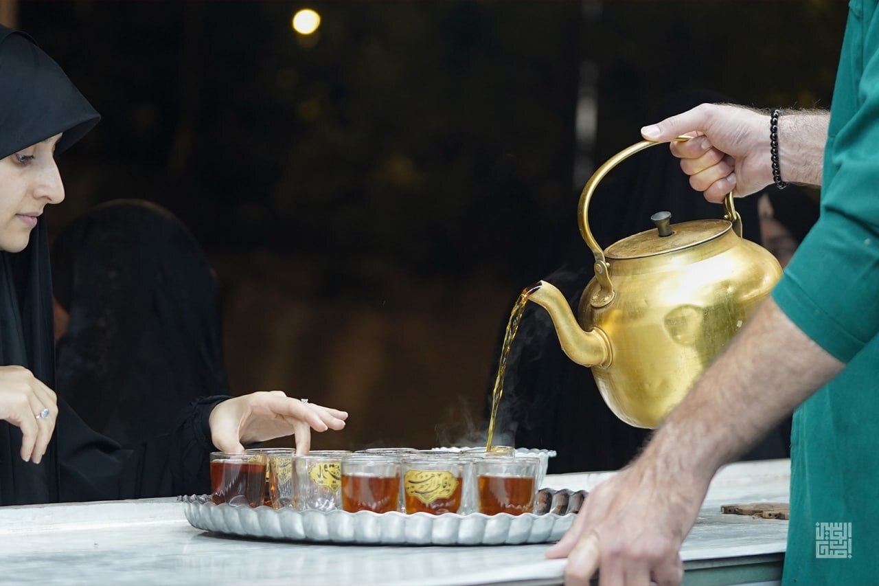 عزاداری دهه دوم محرم در هیات اصحاب الحسین (ع) دانشگاه تهران + عکس