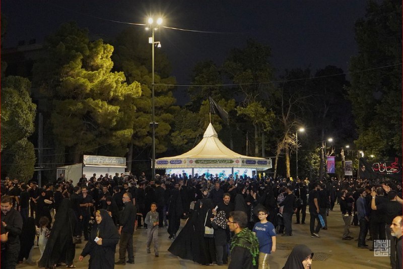 عزاداری دهه دوم محرم در هیات اصحاب الحسین (ع) دانشگاه تهران + عکس