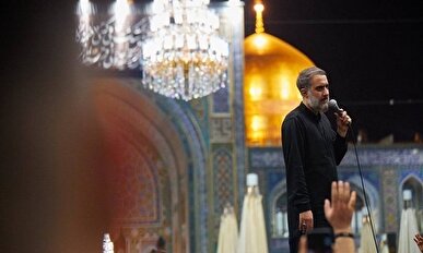 مداحی محمدحسین پویانفر و سیدرضا نریمانی دهه دوم محرم در حرم امام رضا (ع)