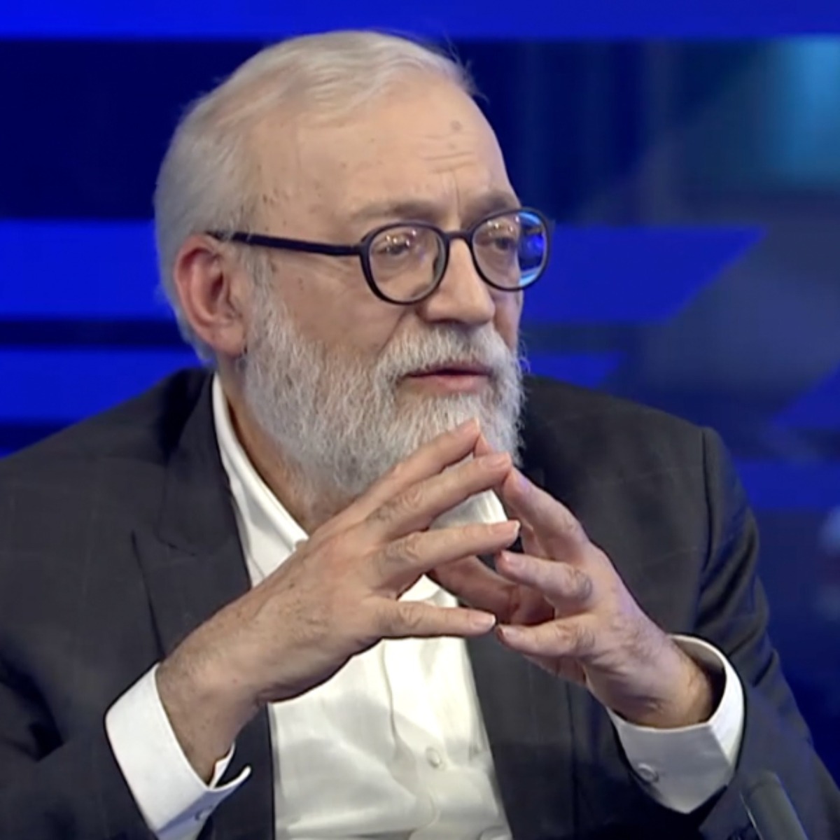 لاریجانی: دو غافلگیری سنگین به آمریکا داشتیم؛ پاسخ محکم ایران با موشکهای دقیق / اگر رژیم صهیونیستی بیچاره نمیشد، آتشبس اعلام نمیکرد + فیلم