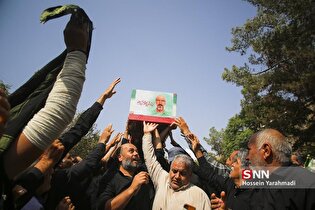 تشییع پیکر مطهر ۶ تن از شهدای هوافضای سپاه در کاشان