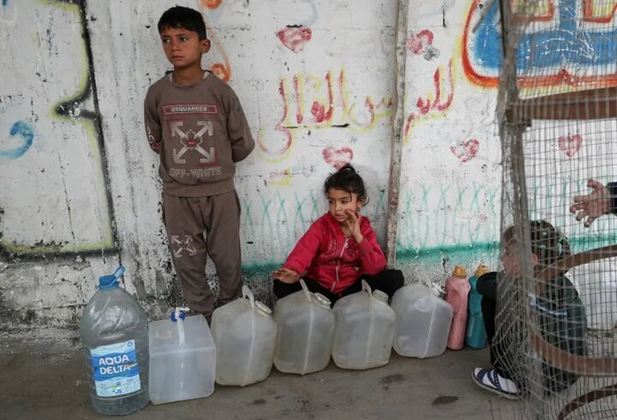 دولت غزه: ۷۰۰ فلسطینی در صفوف دریافت آب شهید شدهاند