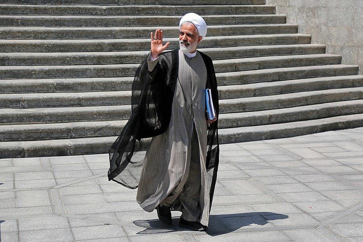 کجایید آقای انصاری؟ / معاونت حقوقی ریاست جمهوری در حاشیه جنگ