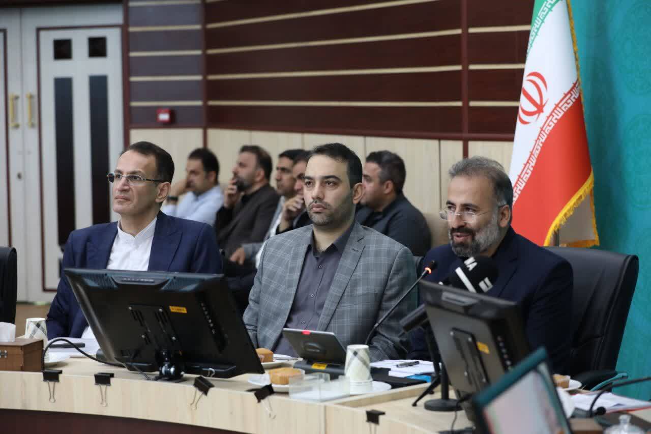 کمبود ۳۰ هزار نیروی انسانی و تمرکز ۷۸ درصدی ادارات در کرج