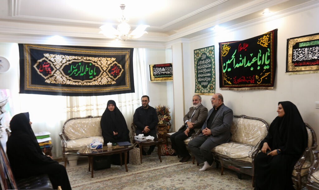 حضور مدیرعامل کانون در منزل شهید سه سالهی حملات رژیم صهیونیستی