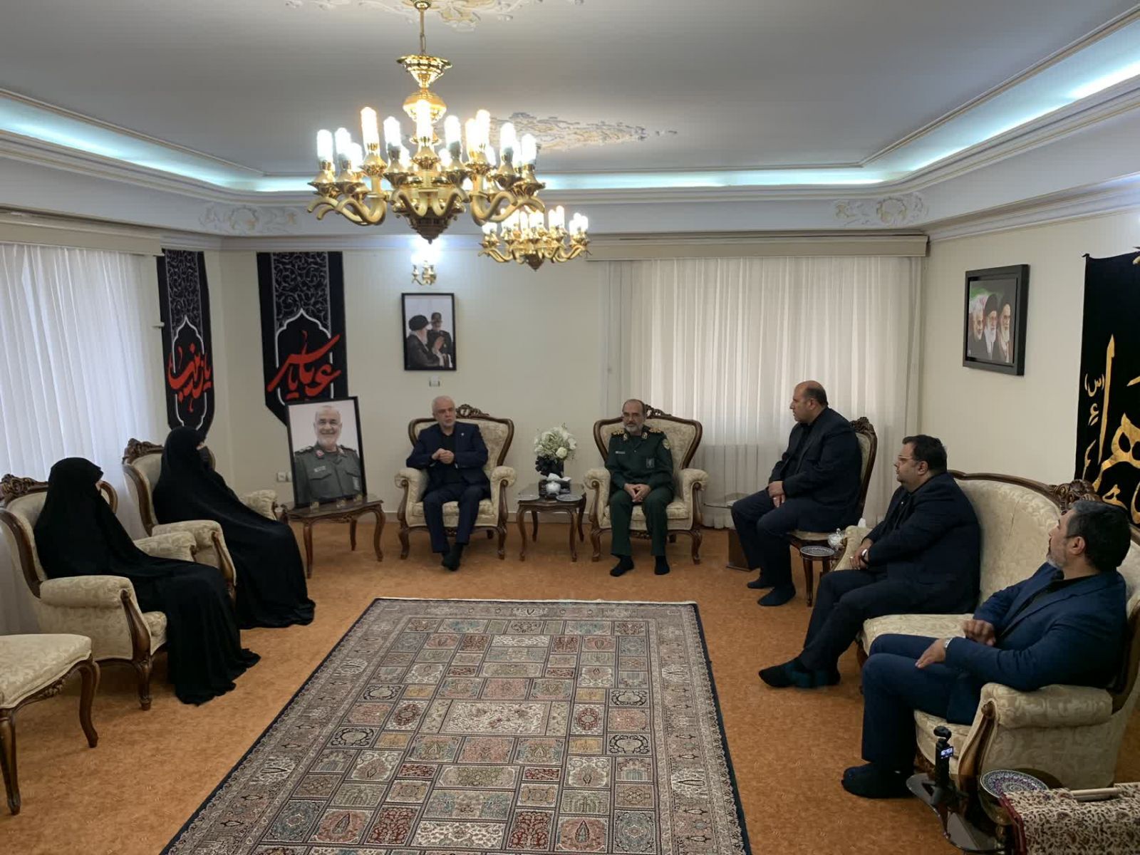 دیدار رییس بنیاد شهید و امور ایثارگران با خانواده &laquo;سردار شهید حسین سلامی&raquo;