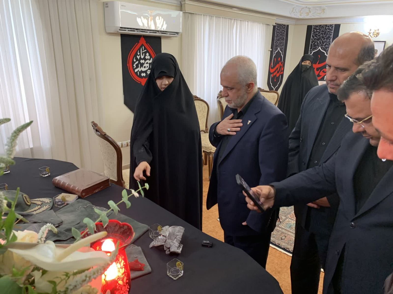 دیدار رییس بنیاد شهید و امور ایثارگران با خانواده &laquo;سردار شهید حسین سلامی&raquo;