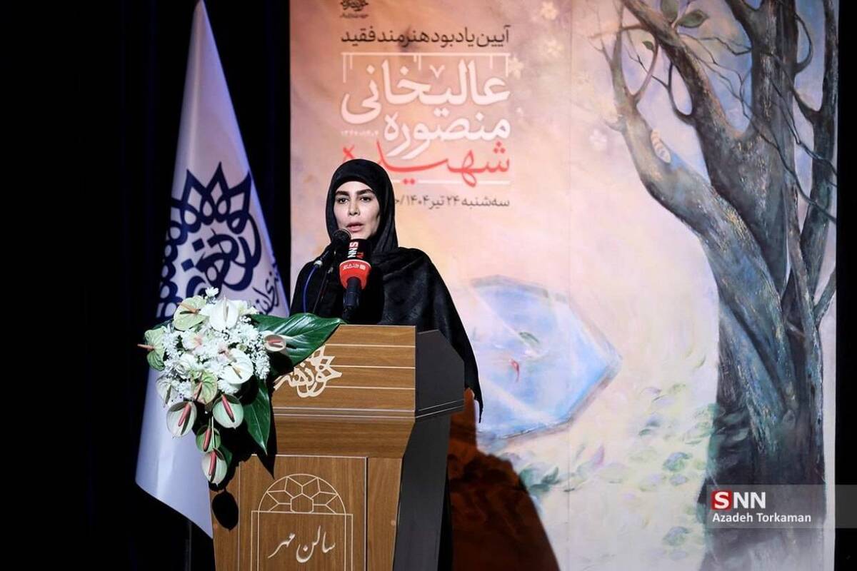 معاونت هنری در حال مستند سازی است + فیلم